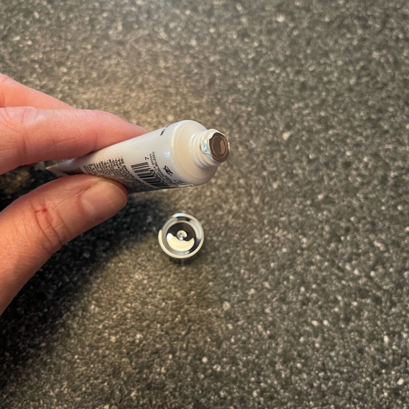 Glamglow Supermud, Fluid nail polish, VC Collection quad eyeshadow palette - Picture 8 of 9